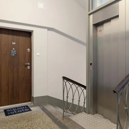 Amalia Suite - 3BR with Sauna&AC - Kazimierz Apartment